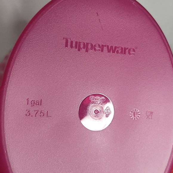 New Tupperware bundle - Picture 5 of 6